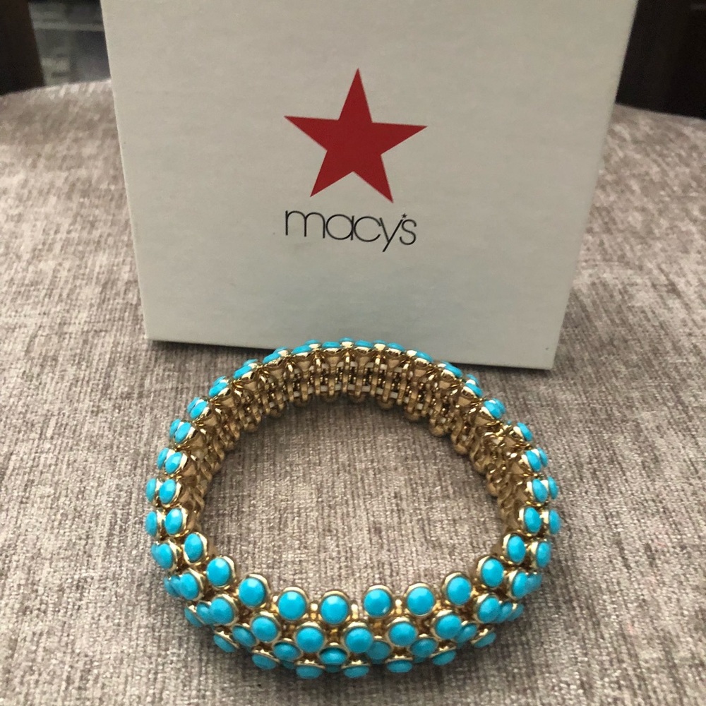 Macy’s bracelet - Picture 1 of 3